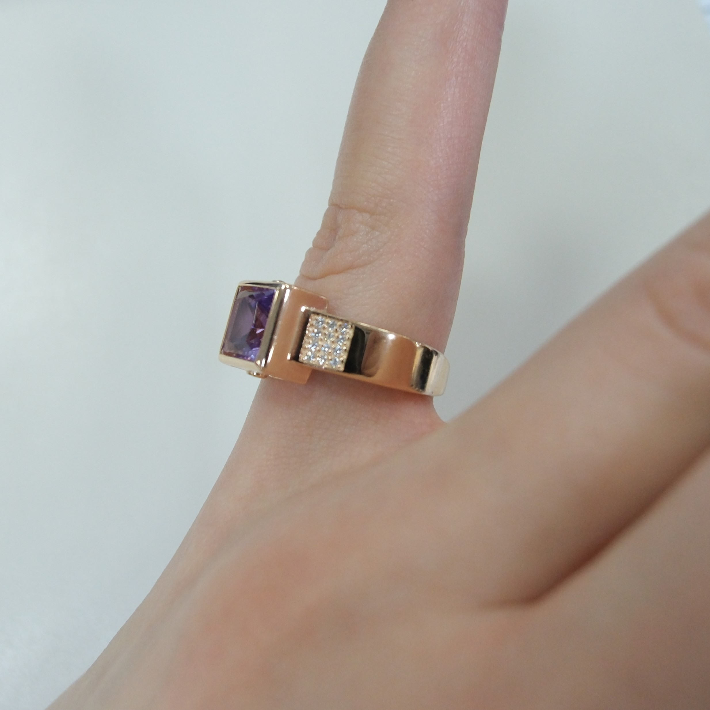 Серебряное кольцо с аметистом